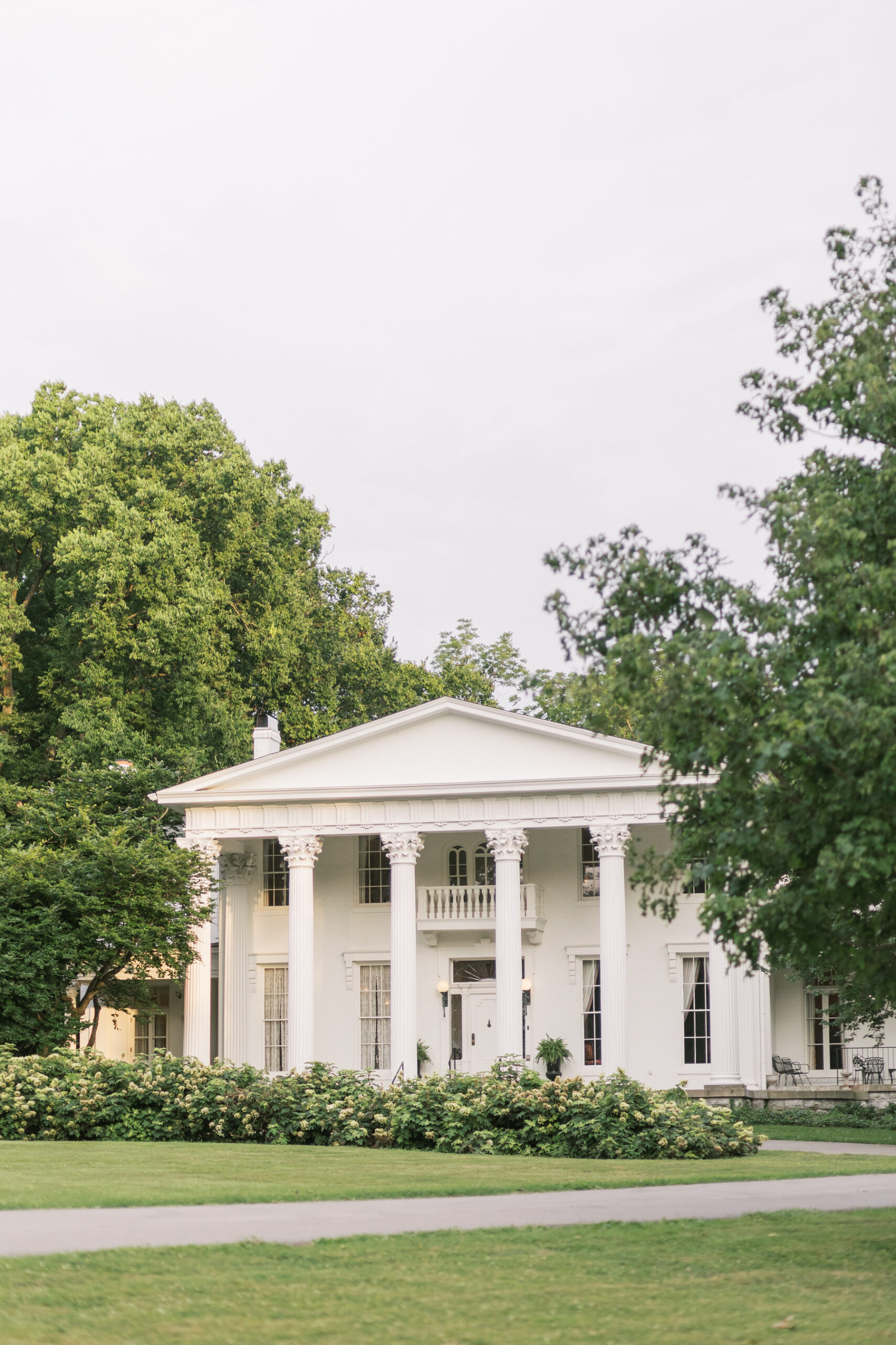 Classic outdoor ceremony at Whitehall in Louisville, photographed by Louisville wedding photographer Emily Peters with planning inspiration from Christiana Burton.