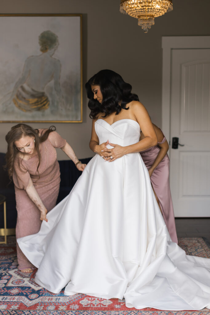 Timeless outdoor ceremony at Hazelnut Farm captured by Louisville wedding photographer.